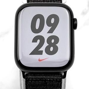 🔥Apple watch serie 7 45mm Midnight color , Nike Edition GPS+LTE🔥